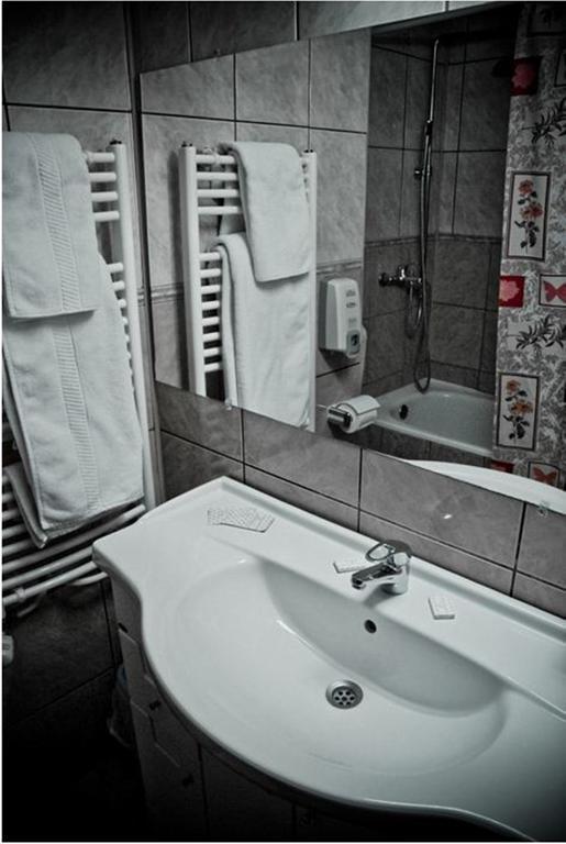 Hotel Arad Szoba fotó
